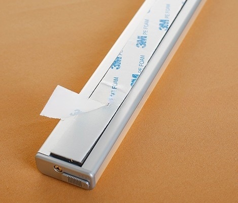 LED Night Light with PIR Motion Sensor and Lithium Battery Input Voltage Rechargeable