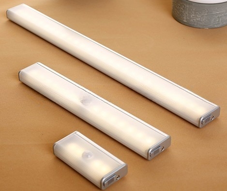 LED Night Light with PIR Motion Sensor and Lithium Battery Input Voltage Rechargeable